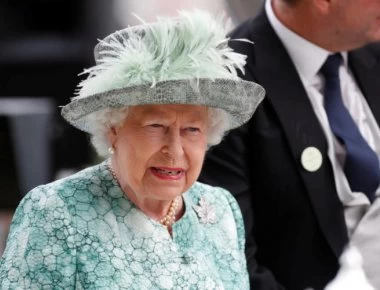 Πανικός στο Μπάκιγχαμ – Το θρίλερ της Βασίλισσας Ελισάβετ που τρόμαξε από τους αρουραίους στο Παλάτι